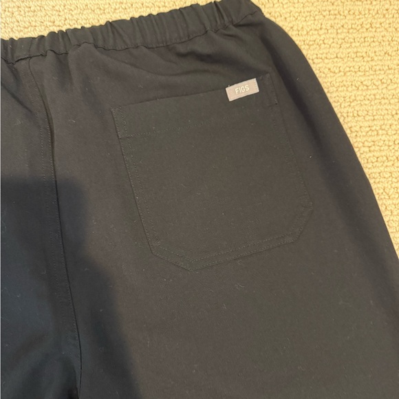 Figs Technical Collection Black Scrub Pants - Picture 7 of 8